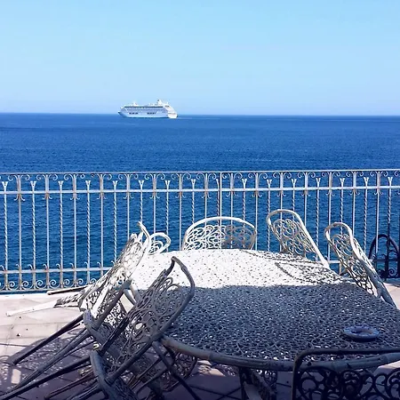 Perla Di Naxos *